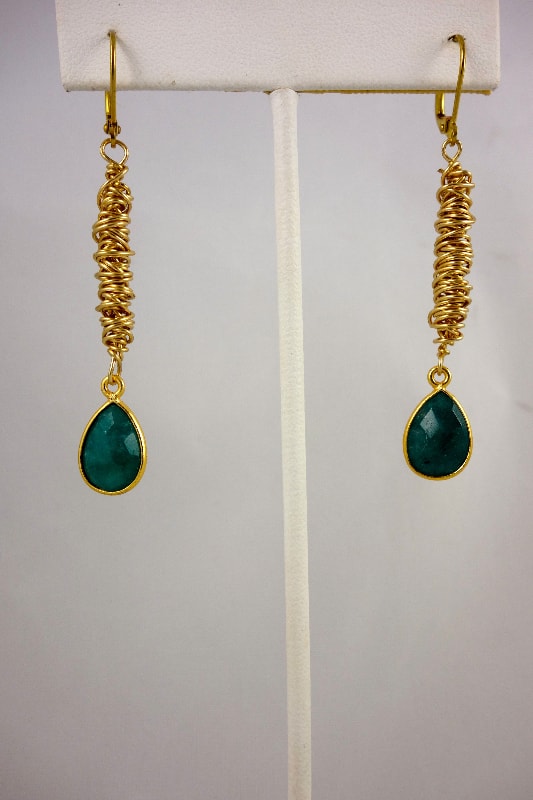 wire-play-earrings